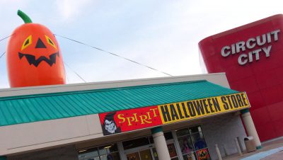 Halloween Pop-Up Stores – Real Estate “Re-Animators”